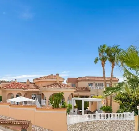 Casa Kiga Villa *